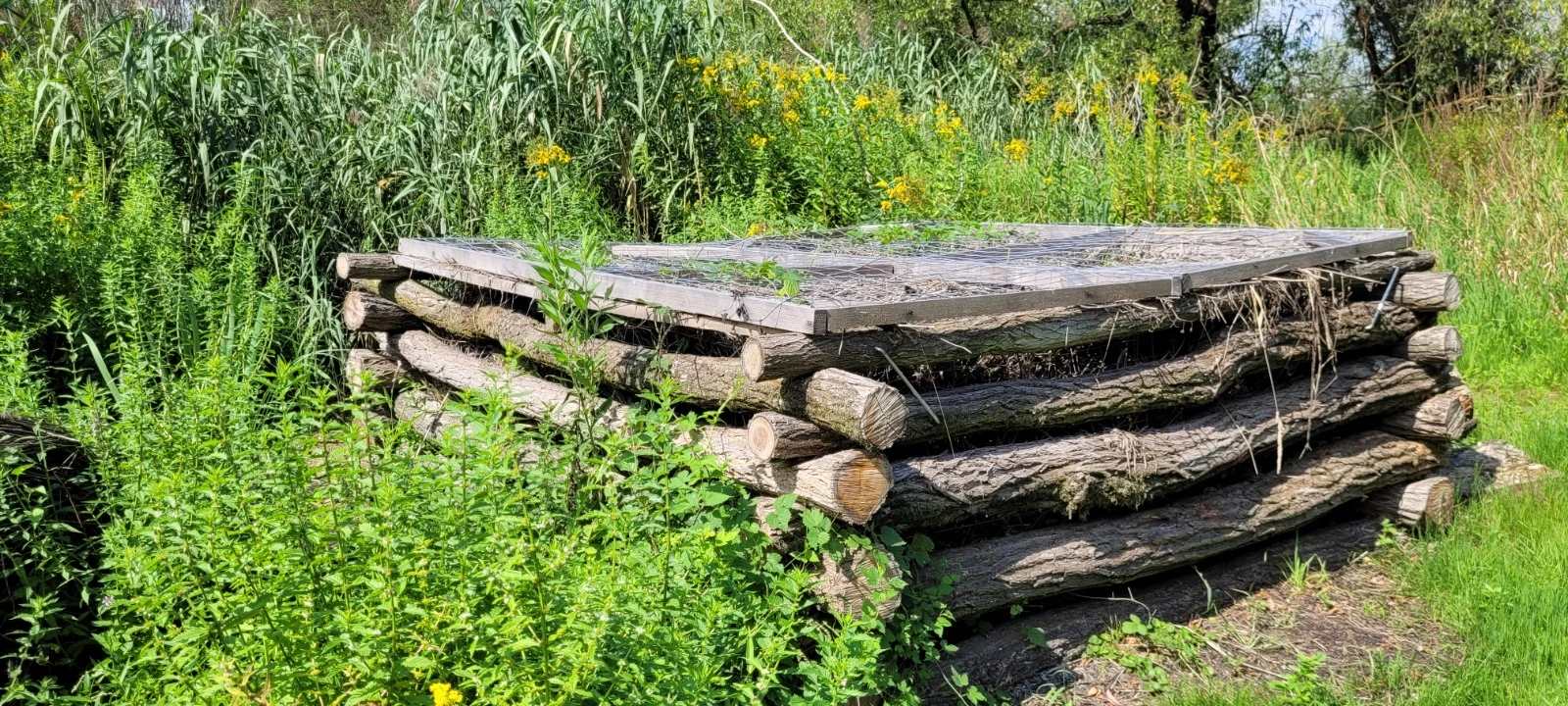 The snake shelter at Kosteliska.